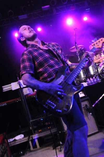 Weezer at Stubb's BarBQ, Austin, Texas 06/07/11 - photo by Jeff Barringer