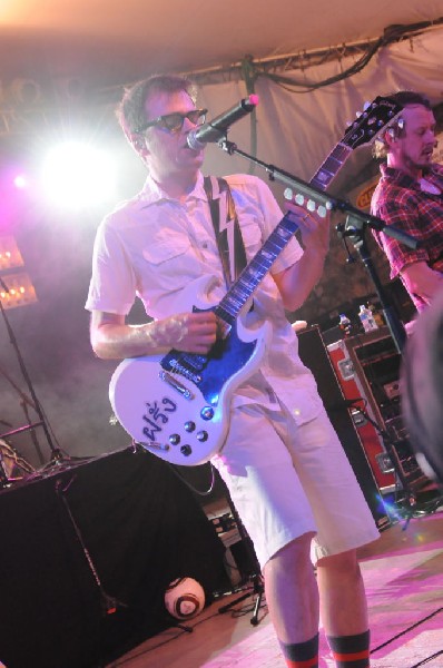 Weezer at Stubb's BarBQ, Austin, Texas 06/07/11 - photo by Jeff Barringer