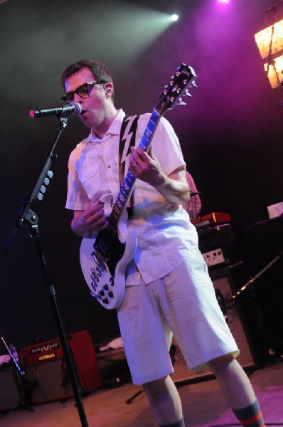 Weezer at Stubb's BarBQ, Austin, Texas 06/07/11 - photo by Jeff Barringer