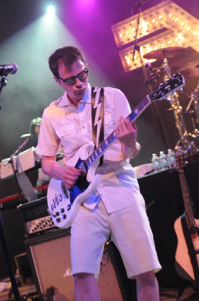 Weezer at Stubb's BarBQ, Austin, Texas 06/07/11 - photo by Jeff Barringer