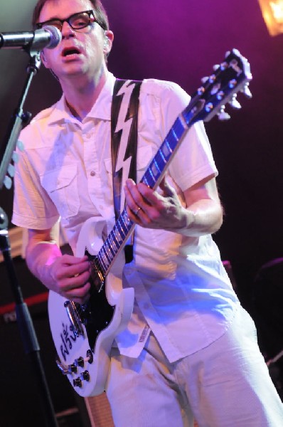 Weezer at Stubb's BarBQ, Austin, Texas 06/07/11 - photo by Jeff Barringer