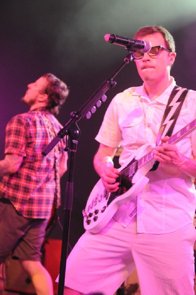 Weezer at Stubb's BarBQ, Austin, Texas 06/07/11 - photo by Jeff Barringer