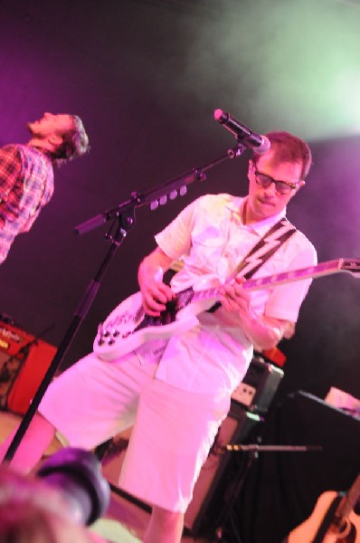 Weezer at Stubb's BarBQ, Austin, Texas 06/07/11 - photo by Jeff Barringer