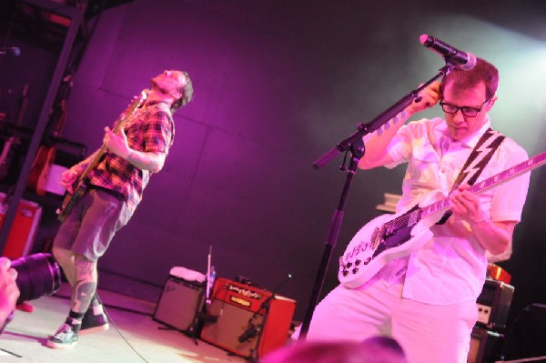 Weezer at Stubb's BarBQ, Austin, Texas 06/07/11 - photo by Jeff Barringer