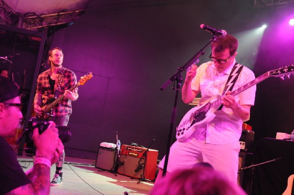 Weezer at Stubb's BarBQ, Austin, Texas 06/07/11 - photo by Jeff Barringer