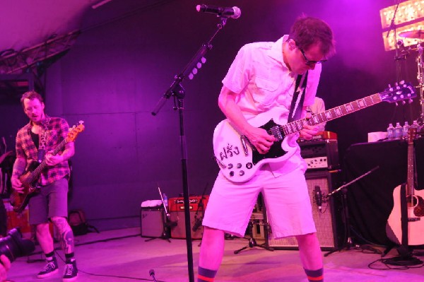 Weezer at Stubb's BarBQ, Austin, Texas 06/07/11 - photo by Jeff Barringer