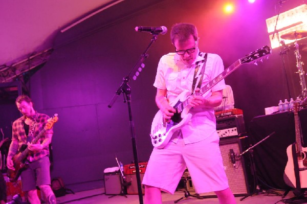 Weezer at Stubb's BarBQ, Austin, Texas 06/07/11 - photo by Jeff Barringer