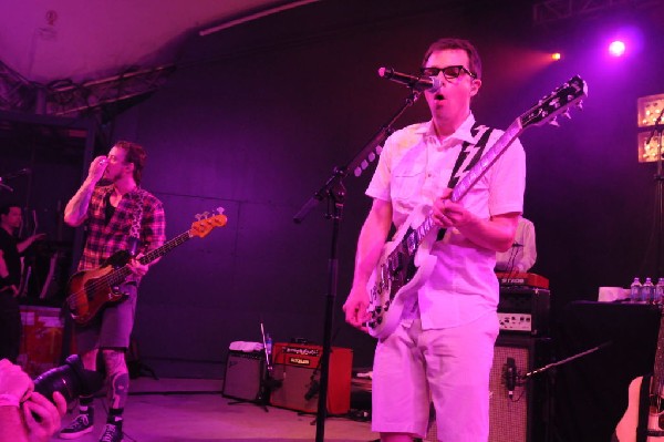 Weezer at Stubb's BarBQ, Austin, Texas 06/07/11 - photo by Jeff Barringer