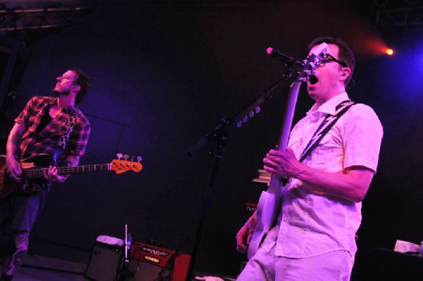 Weezer at Stubb's BarBQ, Austin, Texas 06/07/11 - photo by Jeff Barringer