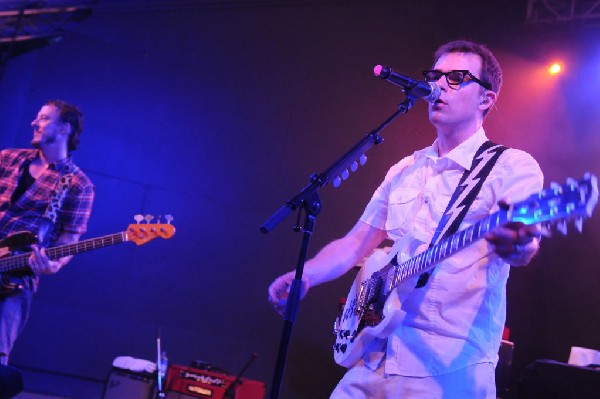 Weezer at Stubb's BarBQ, Austin, Texas 06/07/11 - photo by Jeff Barringer