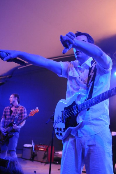 Weezer at Stubb's BarBQ, Austin, Texas 06/07/11 - photo by Jeff Barringer