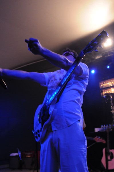 Weezer at Stubb's BarBQ, Austin, Texas 06/07/11 - photo by Jeff Barringer