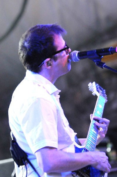 Weezer at Stubb's BarBQ, Austin, Texas 06/07/11 - photo by Jeff Barringer