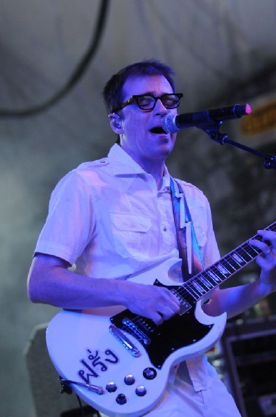 Weezer at Stubb's BarBQ, Austin, Texas 06/07/11 - photo by Jeff Barringer