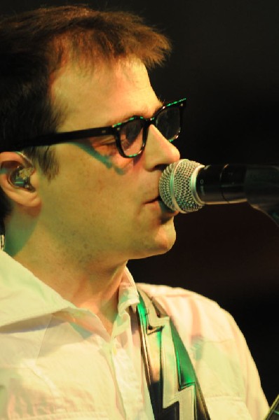 Weezer at Stubb's BarBQ, Austin, Texas 06/07/11 - photo by Jeff Barringer