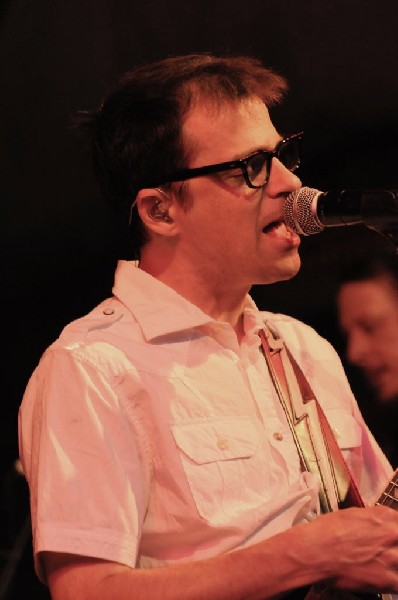 Weezer at Stubb's BarBQ, Austin, Texas 06/07/11 - photo by Jeff Barringer