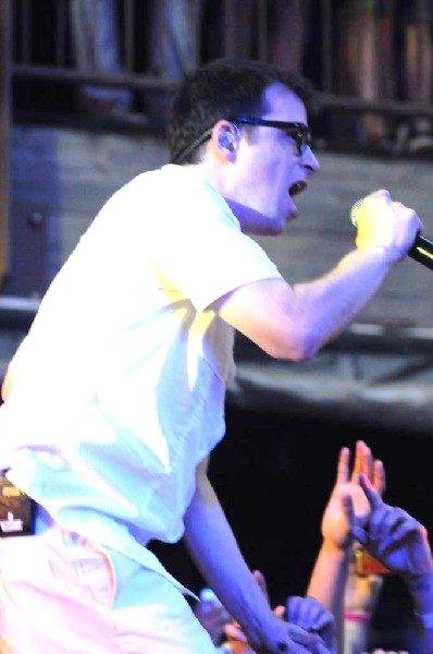 Weezer at Stubb's BarBQ, Austin, Texas 06/07/11 - photo by Jeff Barringer