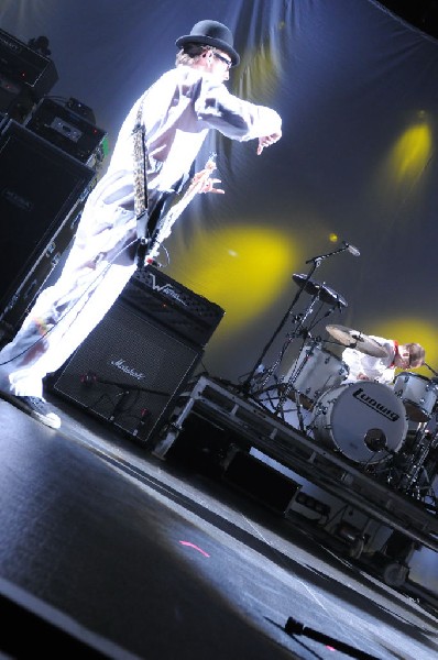 Weezer at the Frank Erwin Center