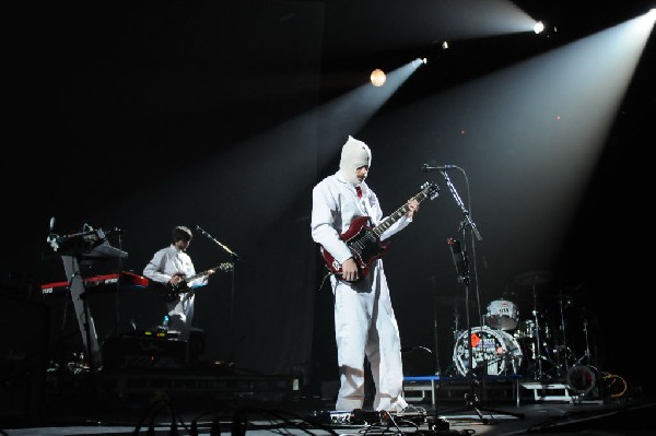 Weezer at the Frank Erwin Center