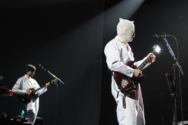 Weezer at the Frank Erwin Center