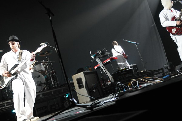 Weezer at the Frank Erwin Center