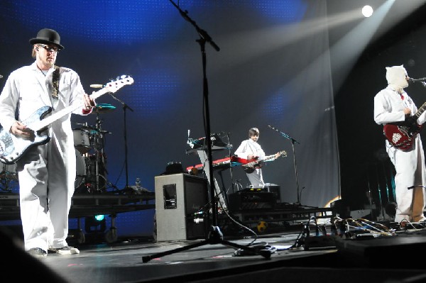 Weezer at the Frank Erwin Center