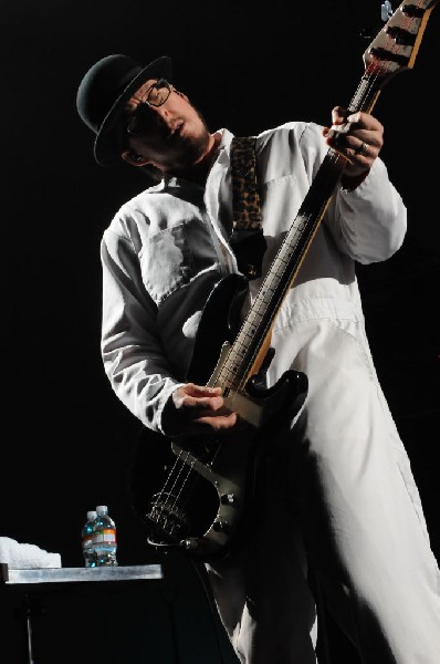 Weezer at the Frank Erwin Center