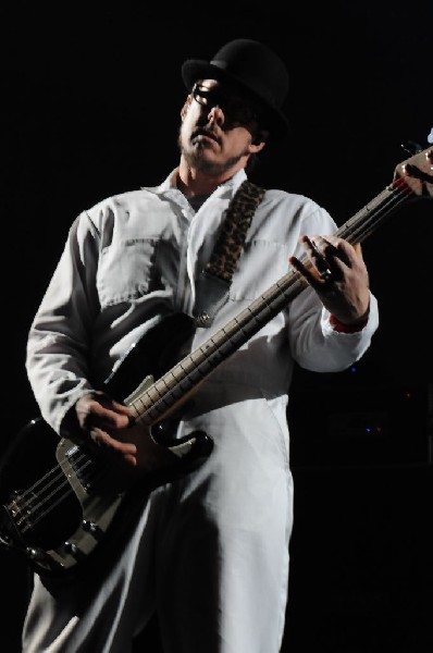 Weezer at the Frank Erwin Center