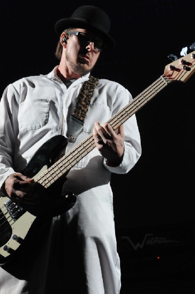 Weezer at the Frank Erwin Center