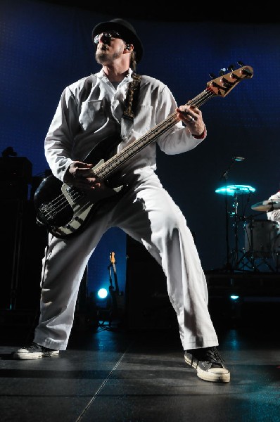 Weezer at the Frank Erwin Center