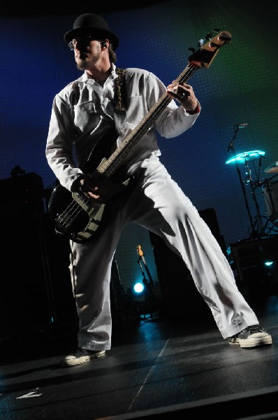 Weezer at the Frank Erwin Center