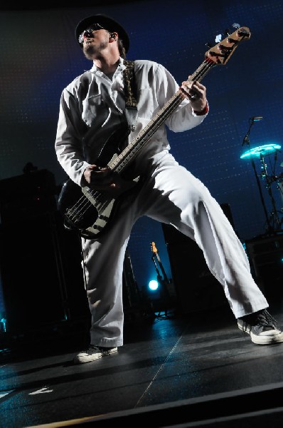 Weezer at the Frank Erwin Center