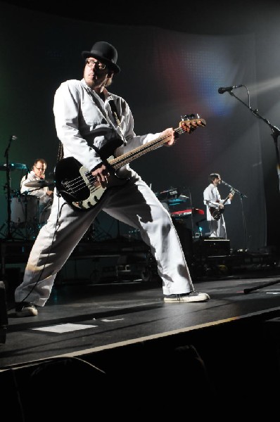 Weezer at the Frank Erwin Center