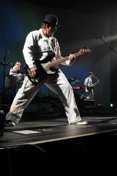 Weezer at the Frank Erwin Center