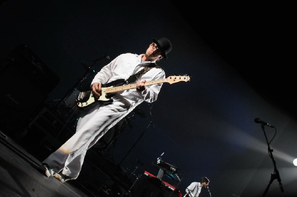 Weezer at the Frank Erwin Center