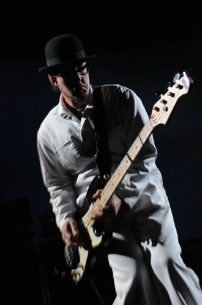 Weezer at the Frank Erwin Center