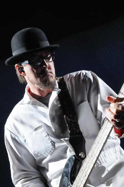 Weezer at the Frank Erwin Center