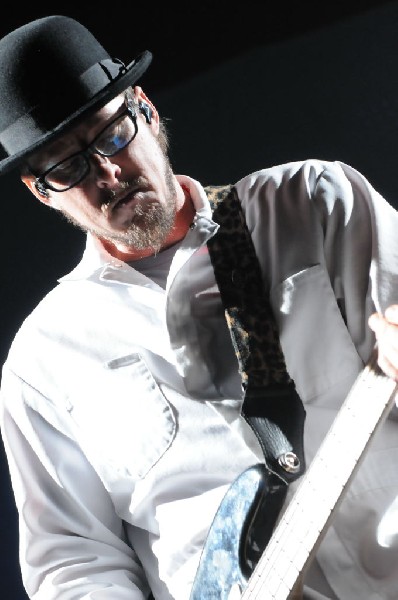 Weezer at the Frank Erwin Center