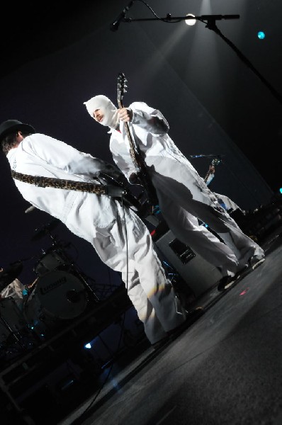 Weezer at the Frank Erwin Center