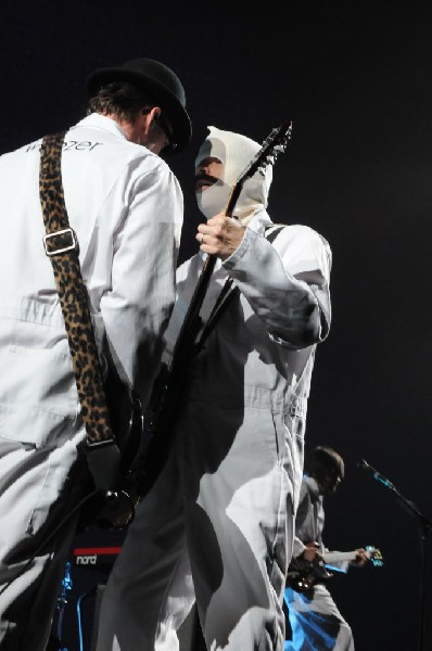 Weezer at the Frank Erwin Center