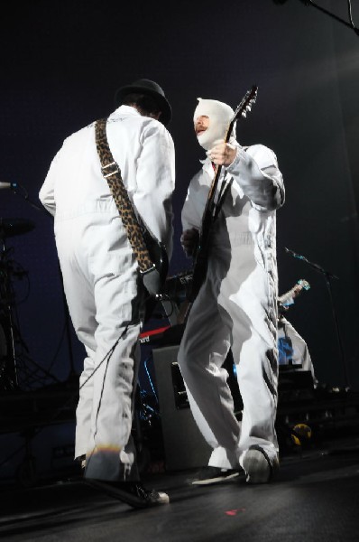 Weezer at the Frank Erwin Center