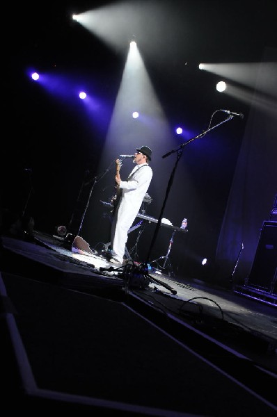 Weezer at the Frank Erwin Center