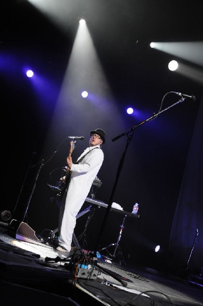 Weezer at the Frank Erwin Center