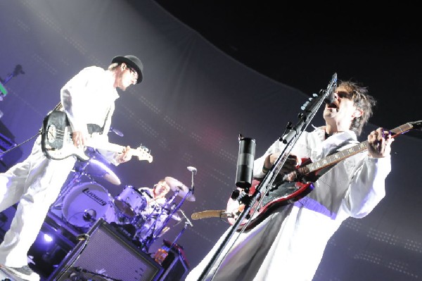 Weezer at the Frank Erwin Center