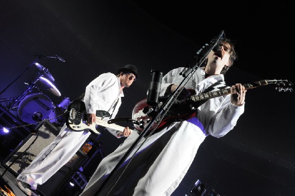 Weezer at the Frank Erwin Center