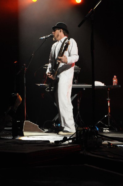 Weezer at the Frank Erwin Center