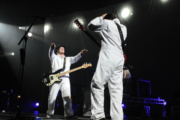 Weezer at the Frank Erwin Center