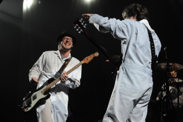 Weezer at the Frank Erwin Center
