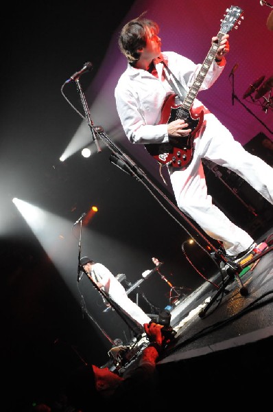 Weezer at the Frank Erwin Center