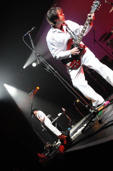 Weezer at the Frank Erwin Center